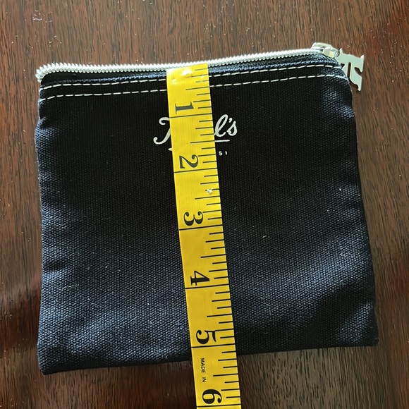 Kiehl's for Delta travel pouch with 10 items - Picture 14 of 14